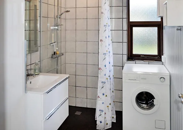 Semesterbostad 6 Person In Hadsund-by Traum *