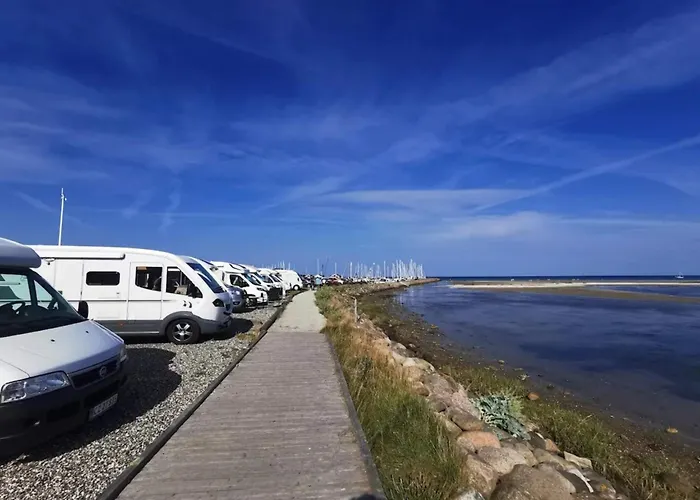 6 Person In Hadsund-by Traum
